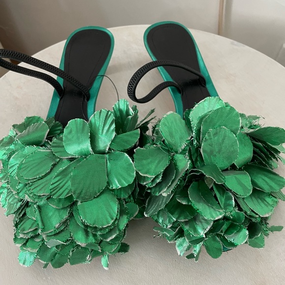 Marco De Vincenzo Green Slingback Sandals Size 35/5 - Picture 8 of 9